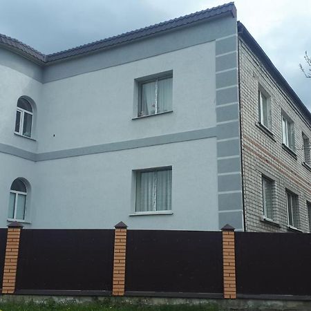 Окремі Номери В Гостьовому Будинку Типу Guest House Kropyvnytsky Buitenkant foto