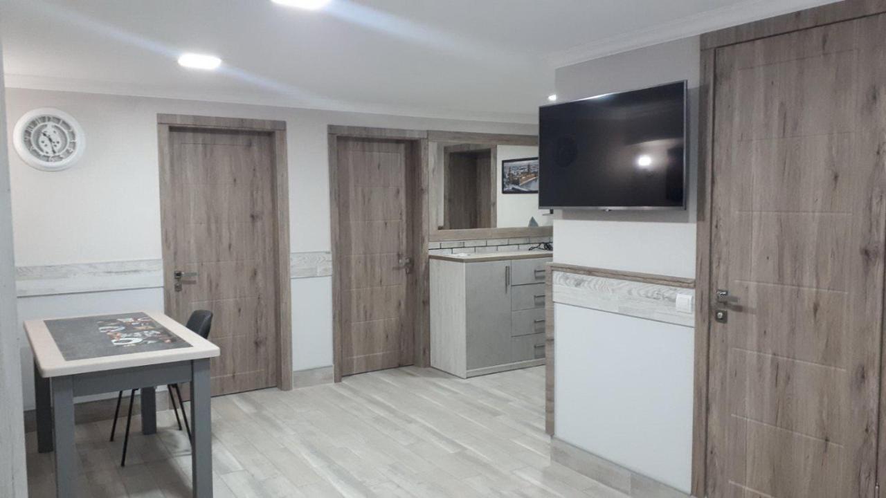 Окремі Номери В Гостьовому Будинку Типу Guest House Kropyvnytsky Buitenkant foto