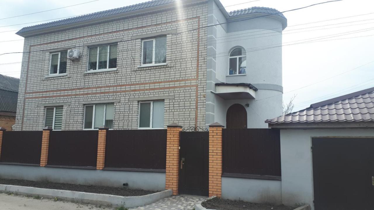 Окремі Номери В Гостьовому Будинку Типу Guest House Kropyvnytsky Buitenkant foto